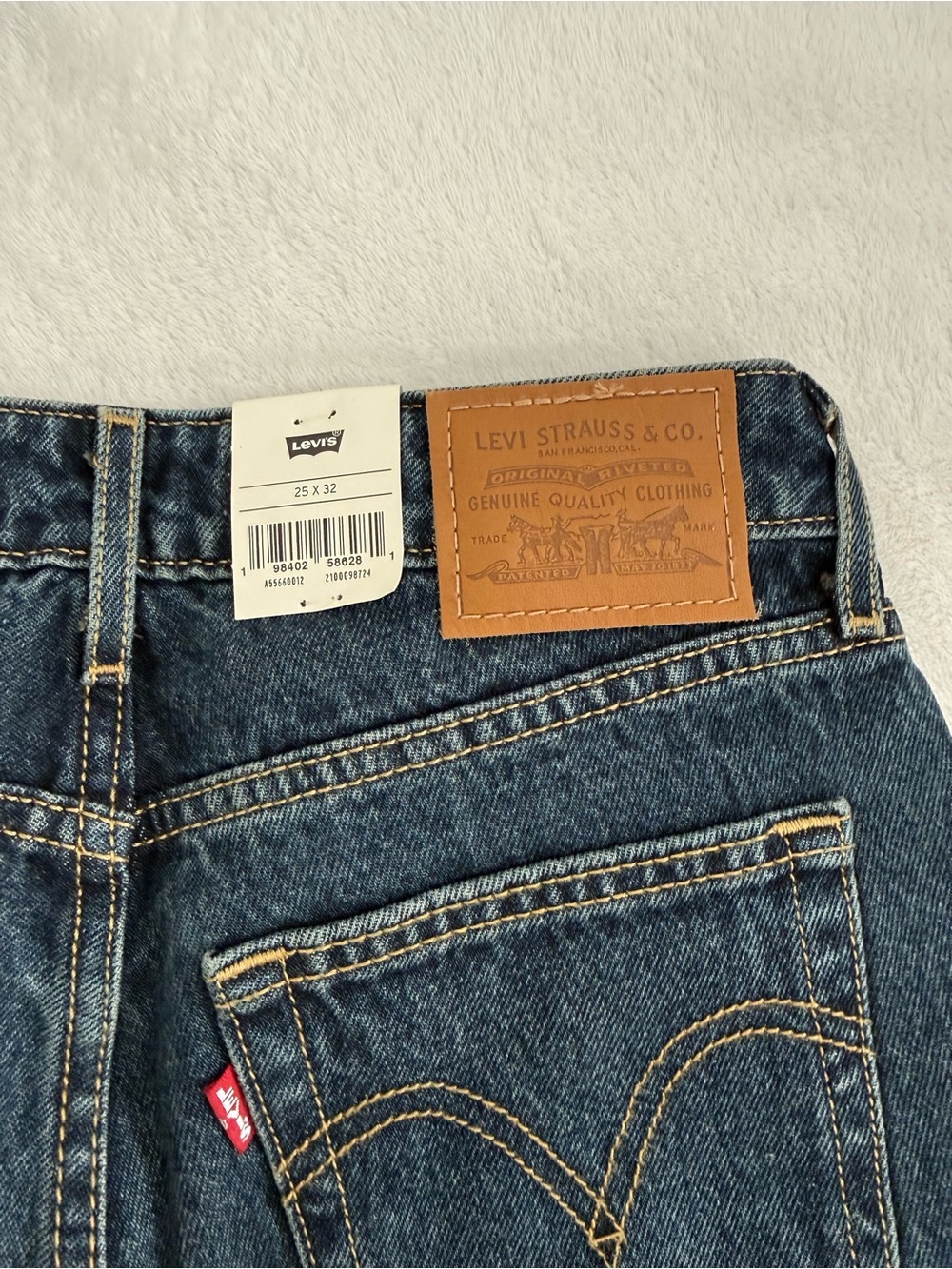 Levi's Dark Blue Relaxed Low Loose Straight Jeans - Picture 4 of 4